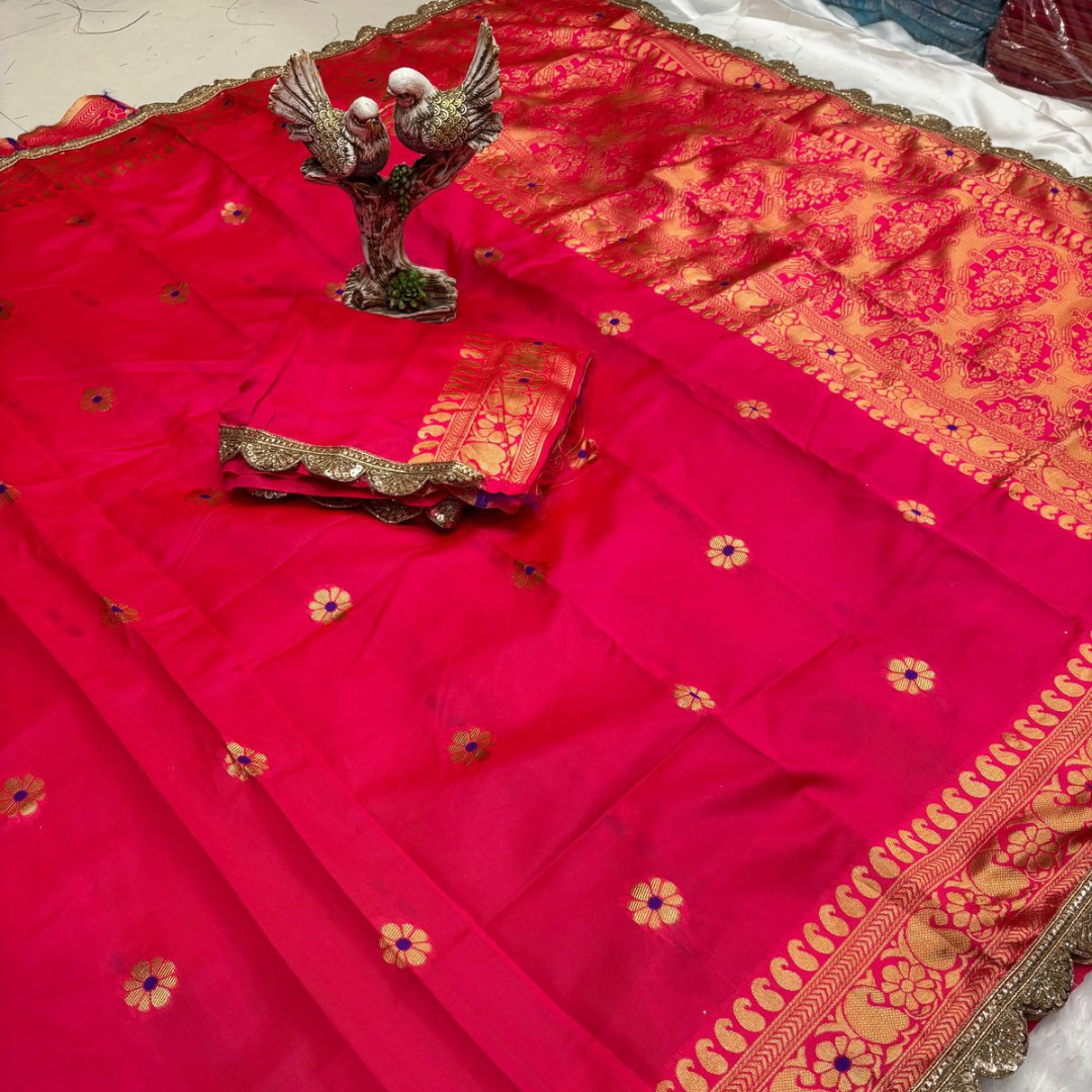 A Designer Organic Banarasi Sarees With Golden Lace X Alia Bhatt