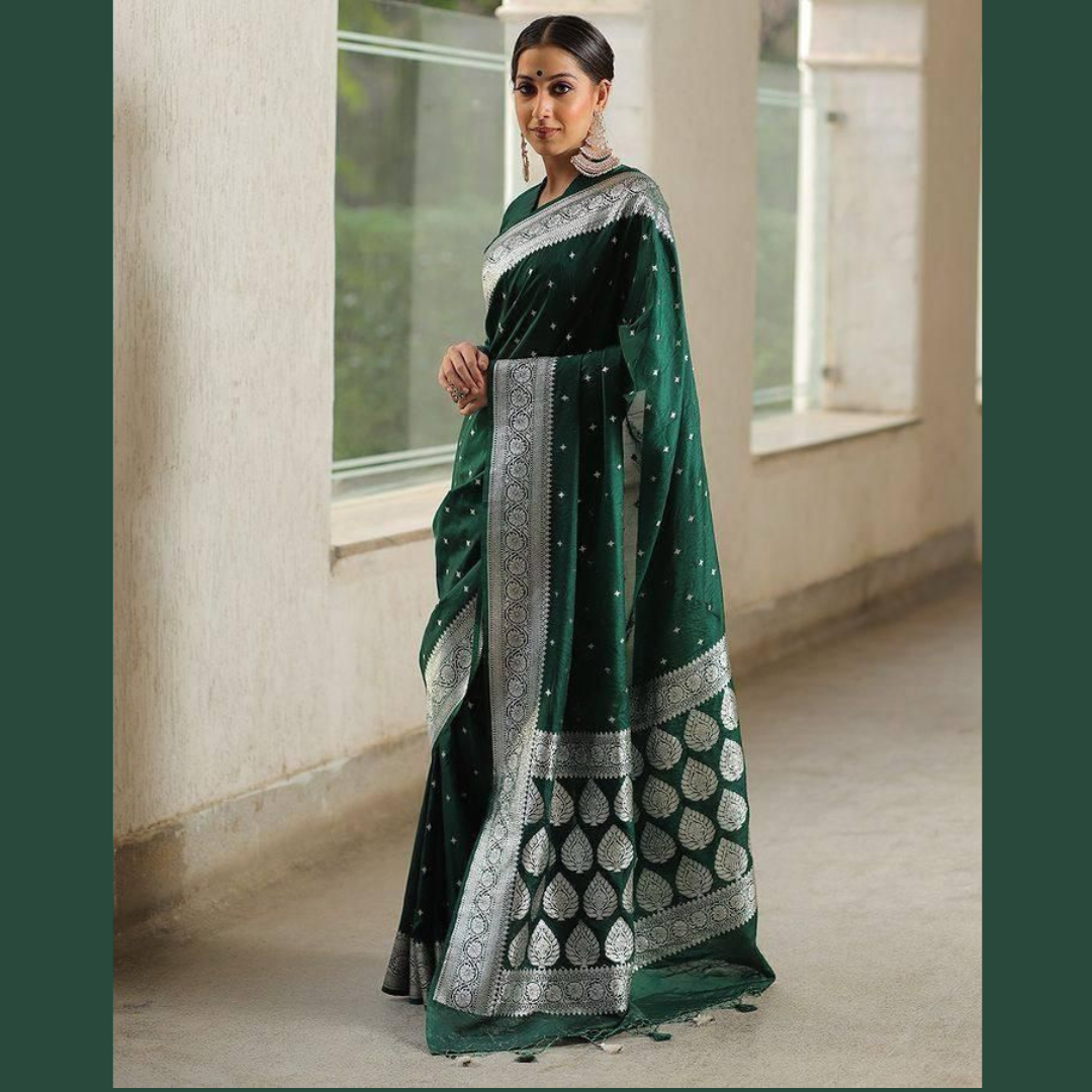 Soft Silk Saree with unstitched blouse piece - Green